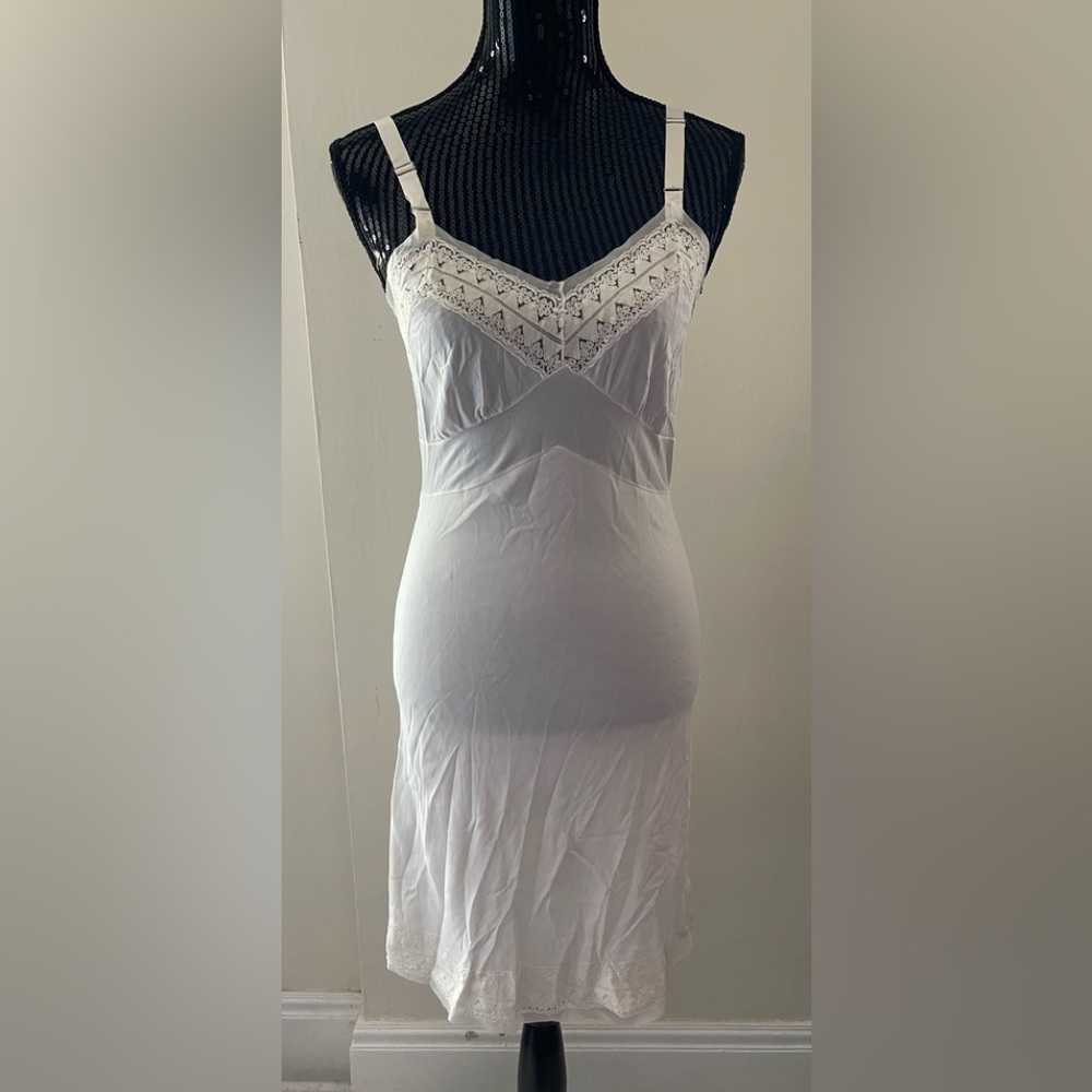 Vintage Definitely A Duchess Lined Slip